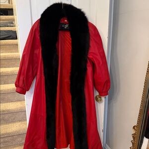 Vintage Elegant Ceresnie & Offer Red Coat with Black Fur Trim